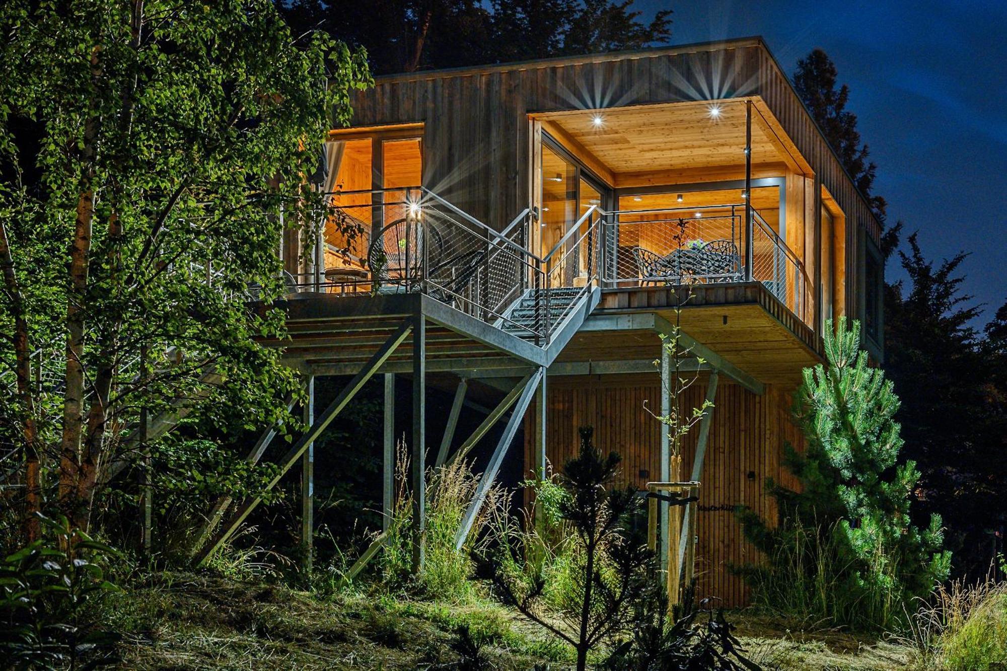 Baumwipfel-Resort "Lug Ins Land" Ilsenburg Esterno foto